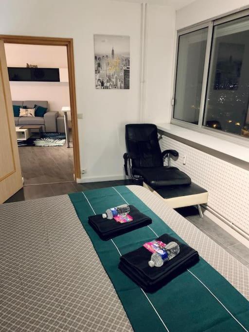 Grand Appartement 2 Chambres 5 Pers Max, Vue Panoramique Avec Parking Mulhouse Kültér fotó